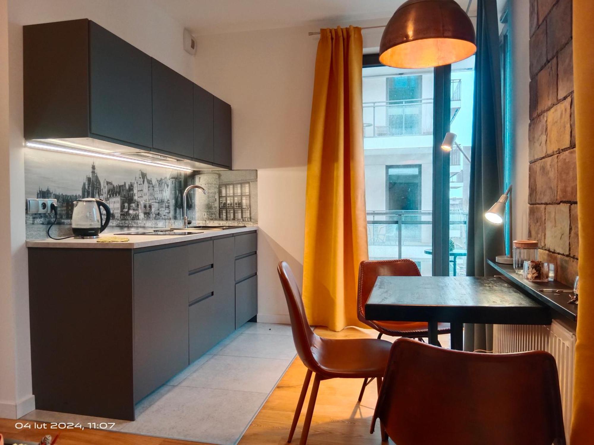 Uroczy Apartament Dlugie Ogrody 48 Gdańsk Exterior foto